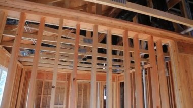 Yeni inşaat çerçeveleme ev ile çerçevelemek