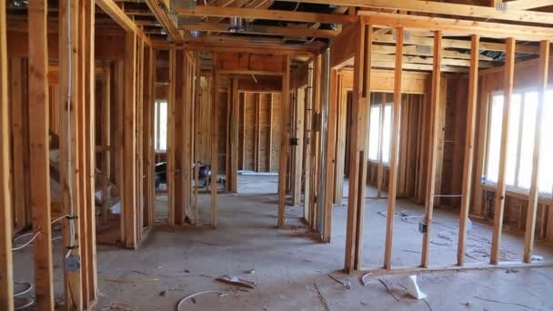 Yeni bir ev inşası iç çerçeveleme — Stok video