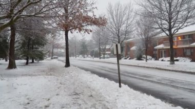 Kar küçük kasaba düşmek kar fırtınası görünümünü uyku alanları