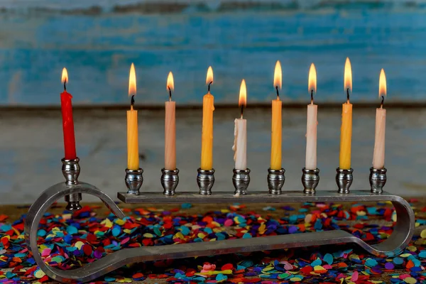 Hanuka Fény Színes Égő Gyertyákkal Menorah Közelről — Stock Fotó