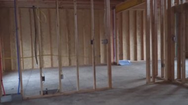 Konut ev inşaat Site çerçeveli yakın kadar geniş bir yeni ev inşaatı ile bazı çerçeveli duvar kadar çekim