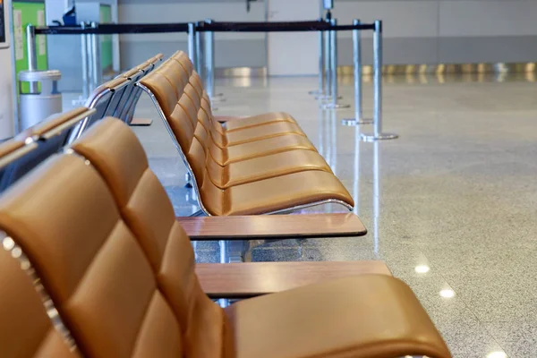 Banc Sièges Vides Dans Hall Aéroport Porte Départ Aéroport International — Photo