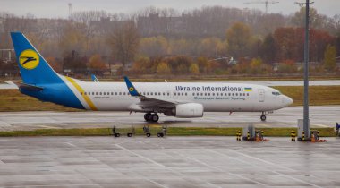 25 Kasım 2018 Kiev, Ukrayna Boryspil Uluslararası Havaalanı, Kiev, Ukrayna, Ukrayna Uluslararası havayolu UIA uçak havaalanına