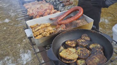 Yedek barbekü yemek ızgara ızgara patates kızartması