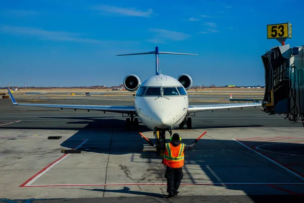 Feb 2019 Jfk New York Usa Framifrån Landade Flygplan Terminal — Stockfoto
