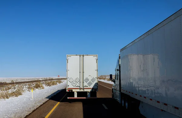 Heavy good vehicle travels across New Mexico