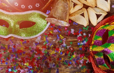 Hamantaschen çerezleri veya hamans kulaklar Purim kutlama