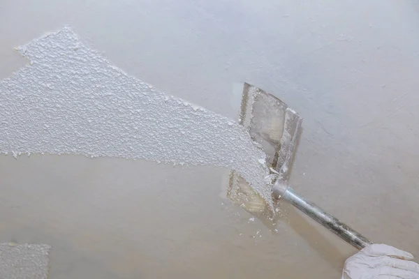 Casa teto drywall demolição pipoca textura do teto — Fotografia de Stock