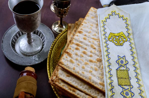 Hari libur matzoth perayaan matzoh jewish Paskah roti torah — Stok Foto