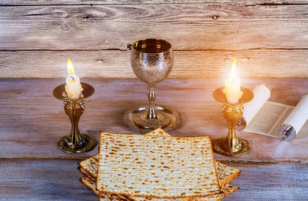 A Jewish Matzah bread with wine eve passover holiday concept — Stock Photo, Image