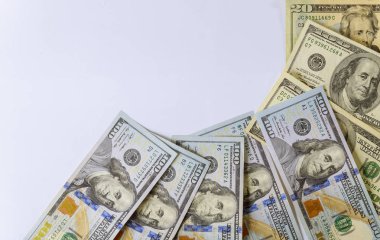 Yüz bizi dolar beyaz arka plan üzerinde izole