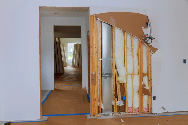 Empty room in new home under construction — Stock Photo, Image