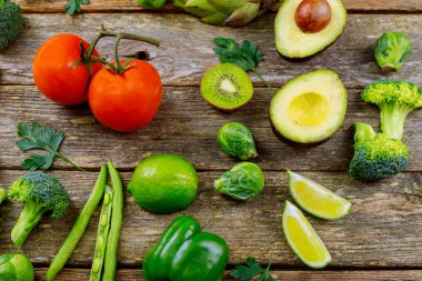 Taze ve lezzetli sebzeler koleksiyonu