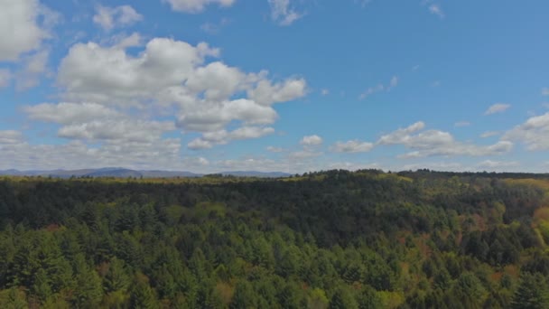 Hermoso paisaje de montañas en Pocono Montañas Pennsylvania — Vídeos de Stock