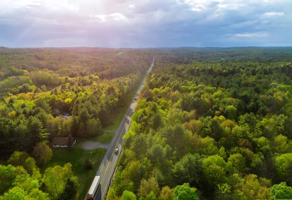 Pensilvanya'nın Pocono Dağları kırsal peyzaj bir kırsal yol tepesi — Stok fotoğraf