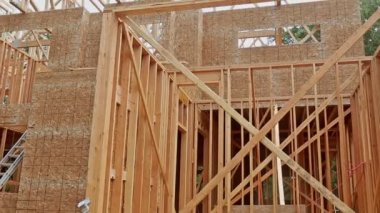Ev ahşap çerçeve devam eden house yeni bir geliştirme ahşap için