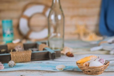 Seyahat ve tatil deniz kabukları gezi aksesuarları gevşeme konsepti