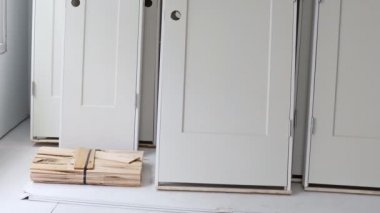 İnşaat endüstrisi yeni ev inşaatı iç alçıpan ve detaylar