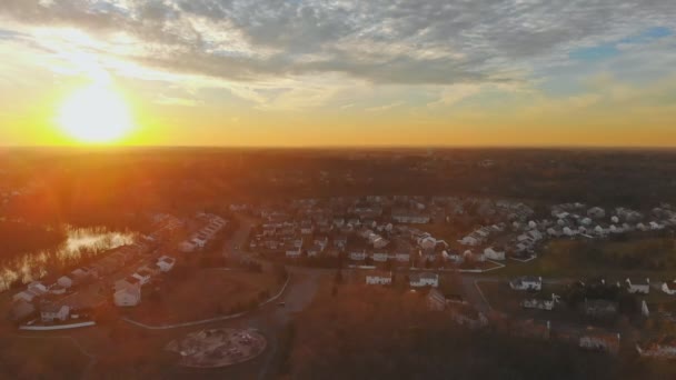 The residential quarters of sunset dawn over the village near — Stock Video