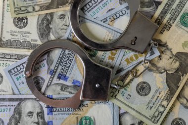 ABD doları banknotlar para nakit yolsuzluk, kirli para metal polis kelepçe mali suç