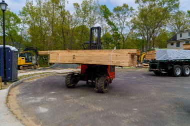 Yükleme çerçeve kirişler paletinde elektrikli forklift
