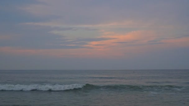 Закат на пляже Карибского моря. — стоковое видео