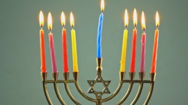 Davut'un yıldızı Hanukkah menorah