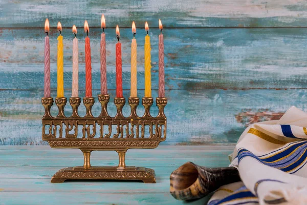 Yahudi bayramı Hanuka sembolleri - menorah — Stok fotoğraf