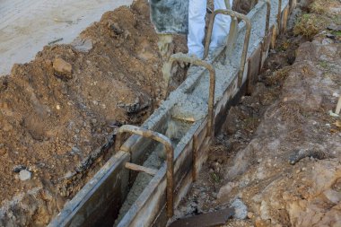 Beton döşeme süreci kaldırım yenileme sınırları