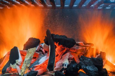 Kızgın kömüre yakın çekim