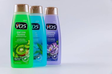 Şampuan Vo5 şişeleri karıştırmak için şampuan okyanus tazeleme, çiçek açan frezya, kivi limonu Squeese