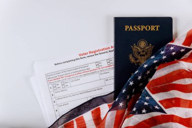 Amerika Birleşik Devletleri Başkanlık Seçimleri için Amerikan Bayrağı Pasaportu Başvurusu
