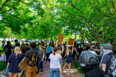 WASHINGTON D.C., ABD - 31 Mayıs 2020: George Floyd 'un ölümünden sonra protesto, Siyahların Yaşamı Önemlidir grubu Beyaz Saray Başkanı Donald Trump' a karşı durdu