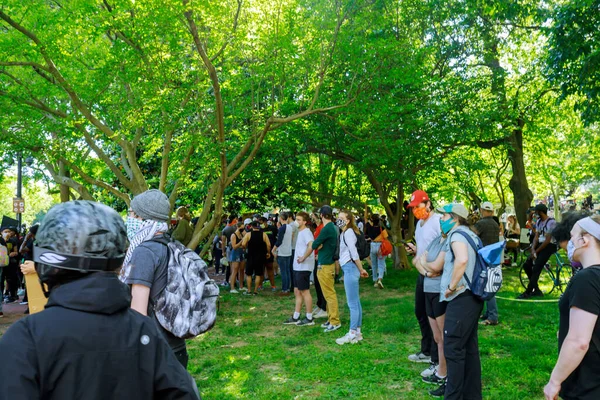 WASHINGTON D.C., ABD - 31 Mayıs 2020: Siyahların Yaşamları Önemi Protesto Göstericileri, Beyaz Saray Başkanı Donald Trump 'a karşı ayakta duran grup George Floyd' un ölümünden sonra yürüyüş