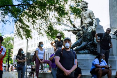 WASHINGTON D.C., ABD - 31 Mayıs 2020: George Floyd 'un ölümünden sonra protesto, Siyahların Yaşamı Önemlidir grubu Beyaz Saray Başkanı Donald Trump' a karşı durdu