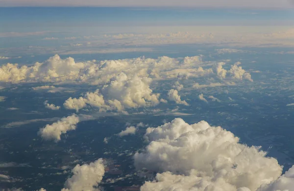 Cloud Top Εναέρια Άποψη Του Μπλε Ουρανό Όμορφο Φυσικό Τοπίο — Φωτογραφία Αρχείου