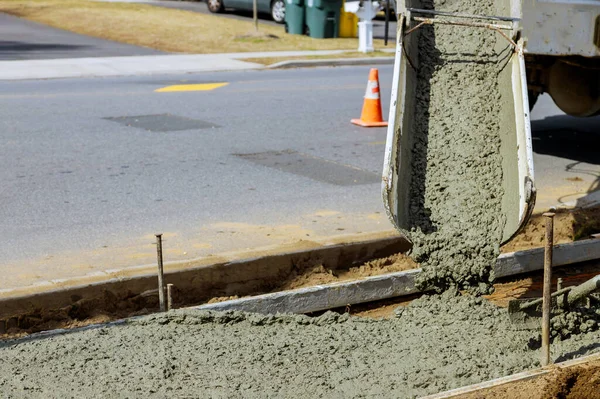 Processo Construção Caminhão Misturador Acabado Fazer — Fotografia de Stock