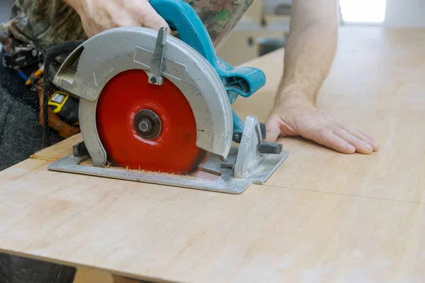 Carpentering Job Using Circular Saw Cut Plywood Woodwork Production Factory — Stock Photo, Image