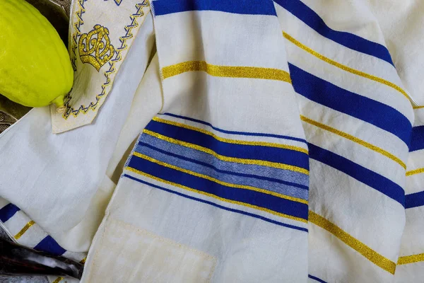 Tradycyjne Symbole Żydowski Festiwal Sukkot Tallitem Żydowski Rytuał — Zdjęcie stockowe