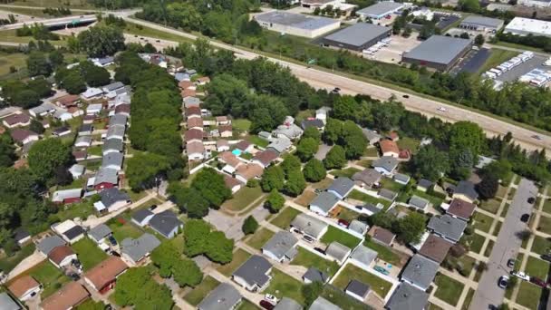 Wide panorama, aerial view with tall buildings, in the beautiful residential quarters and green streets Cleveland OH US — Stock Video