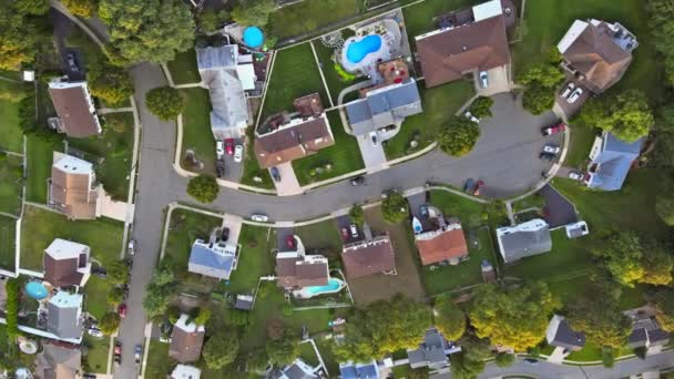 Luftaufnahme von Wohnquartieren in schöner Stadtlandschaft USA — Stockvideo