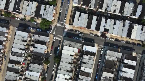 Vista panorâmica do bairro em telhados e ruas da Filadélfia PA PT — Vídeo de Stock