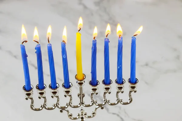 Anzünden Von Kerzen Der Menora Zum Chanukka Fest Beim Jüdischen — Stockfoto