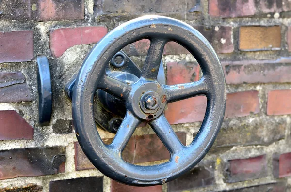 Valve Brick Wall — Stock Photo, Image