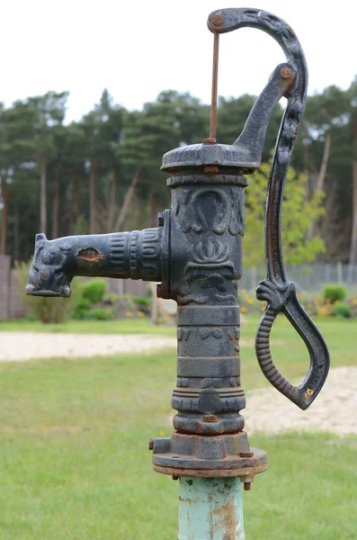 Old Gray Water Pump — Stock Photo, Image