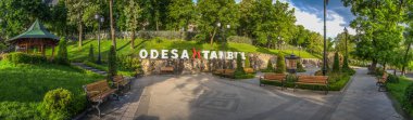 Panoramik Odessa, Ukrayna Istanbul Park güneşli bahar sabahı