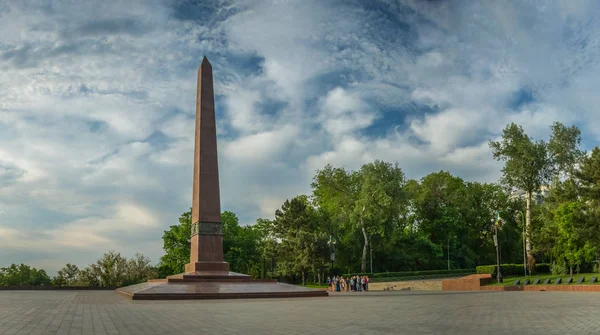 オデッサ ウクライナ 2018 オデッサ ウクライナの栄光の路地 第二次世界大戦の記憶の記念碑 不明な船員の記念碑 — ストック写真