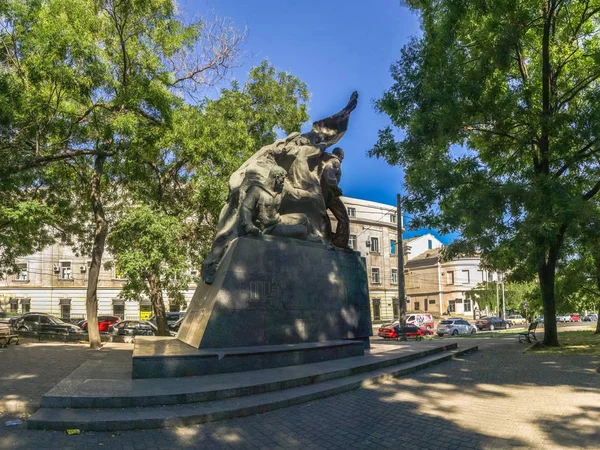 Odessa Ukraina 2018 Pomnik Dla Żeglarzy Pancernik Potiomkin Którzy Wspierali — Zdjęcie stockowe