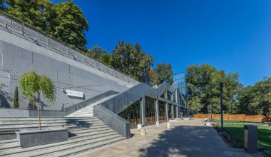 Odessa, Ukrayna - 09.03.2018. Yunan Park Panorama görünümü bu yaz Odessa, Ukrayna, güneşli bir günde geri