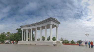 Chernomorsk, Ukrayna - 09.09.2018. Şehir, Chernomorsk, eski Illichevsk, Odessakaya oblast şehirde Panorama görünümünü.
